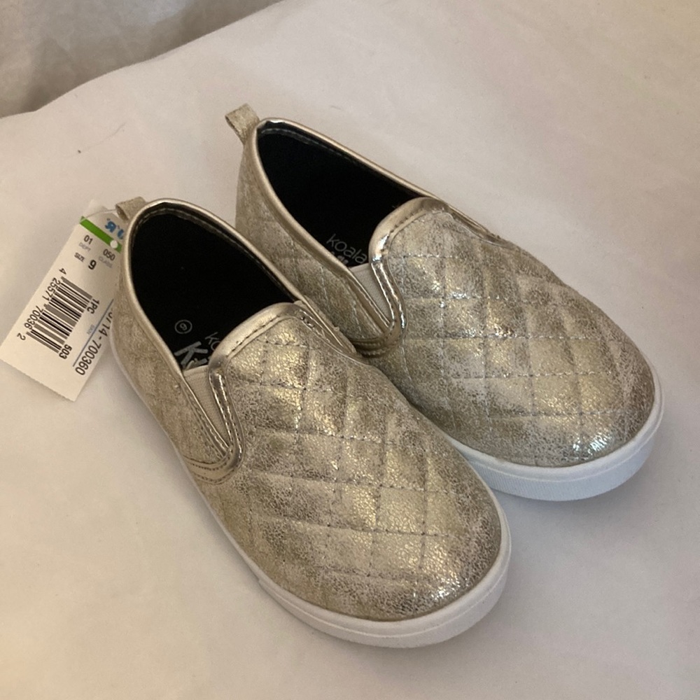 Koala kik kids shoes girls toddler 9 new with tags
